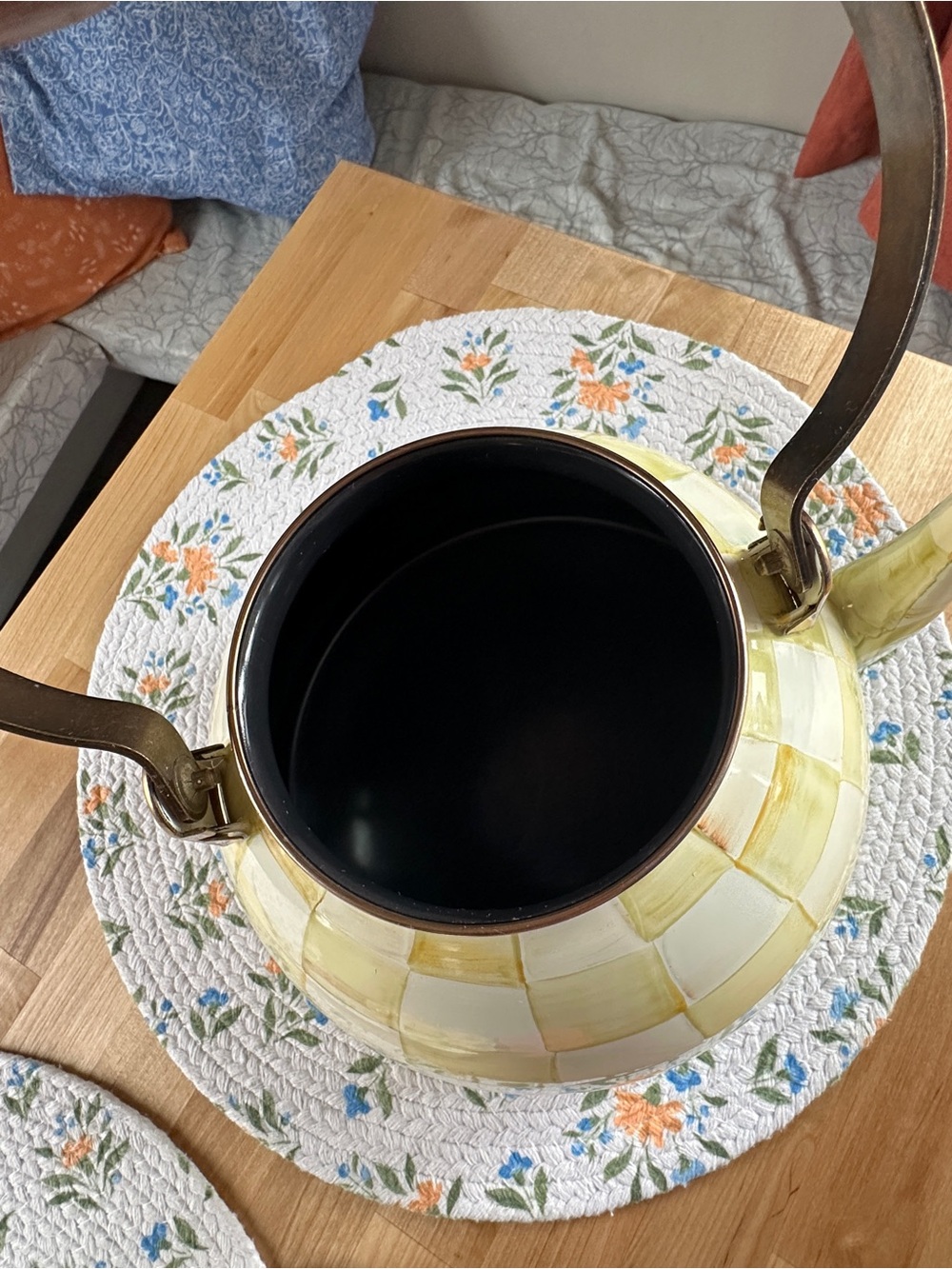 Mackenzie Childs 3 quart Parchment Check Tea Kettle- Retired Pattern - Picture 4 of 7